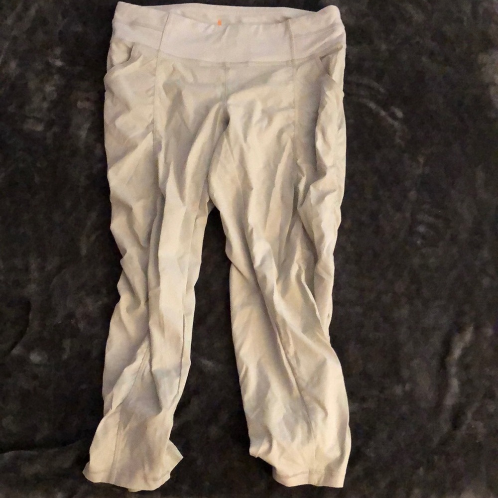 Lucy Capri hiking pants size small